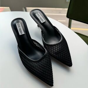 Steve Madden mesh slip on kitten heels